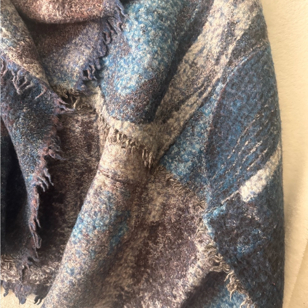 Aritzia Wilfred Blanket Wool Scarf Shawl Mosaic Shawl Wrap Boho Cozy Warm - Picture 11 of 16